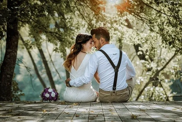 Best Romance Authors 
